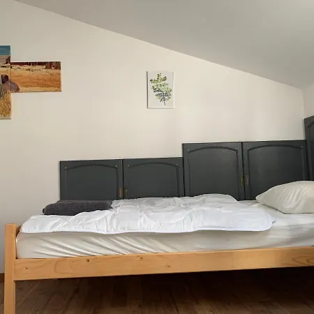 Apartment Viki Apartmanhaz *