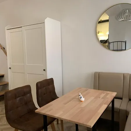 Appartement Viki Apartmanhaz Dorog