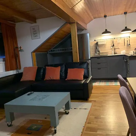 Viki Apartmanhaz Dorog