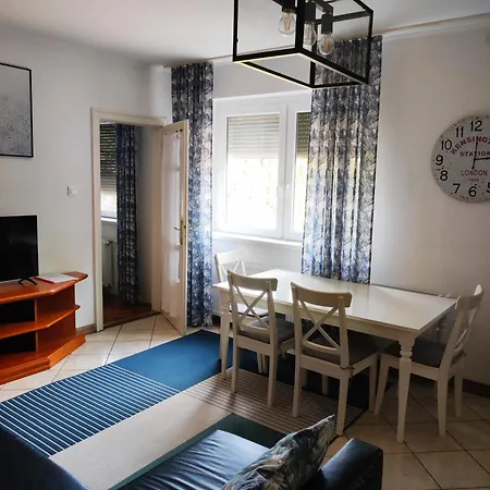 Viki Apartmanhaz Apartment *